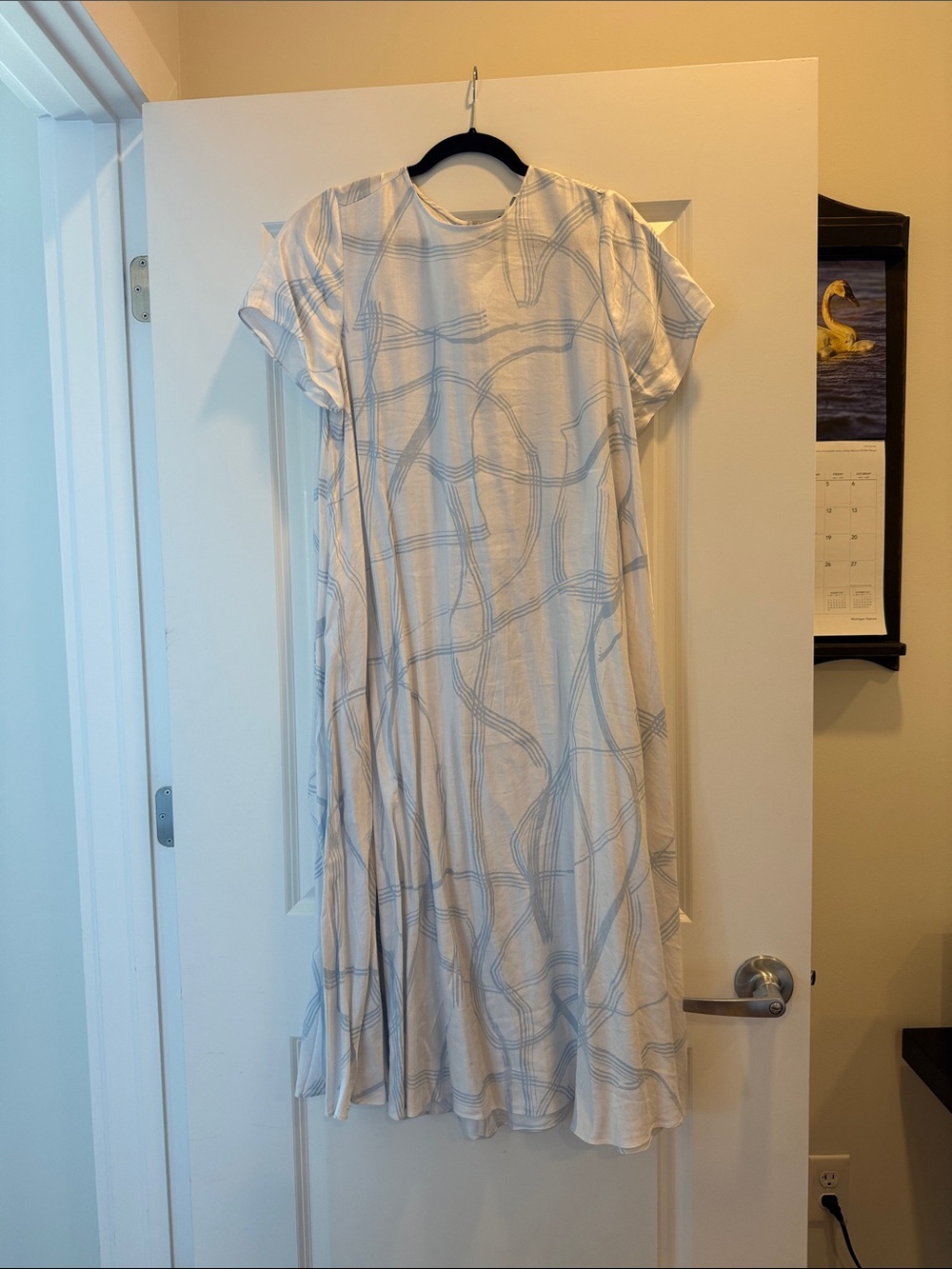 NWT Women’s Light Blue Wave-Print Midi Dress by Banana Republic